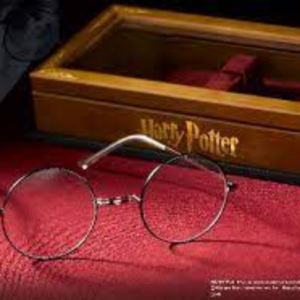 COPY - Harry Potter's Glasses in display case by The Noble Collection